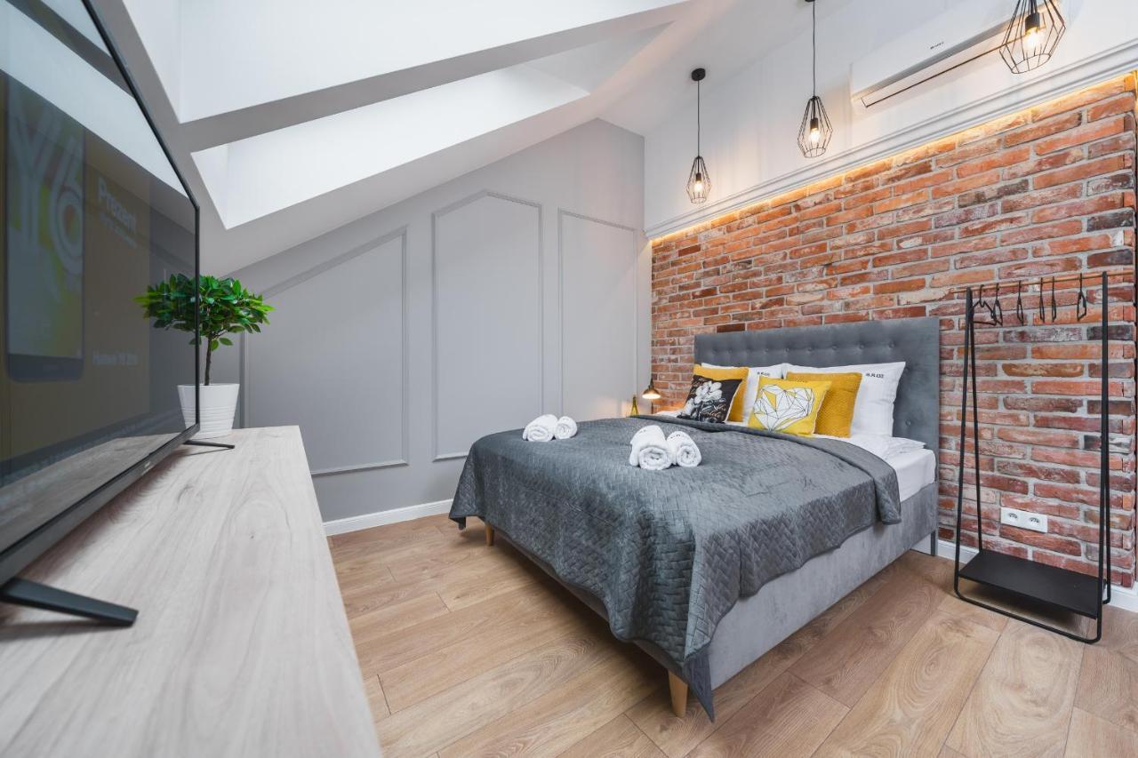 Saint Florian'S Suites - Old Town Luxury Apartments - By Upstairs — Photos 3